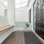4 Bedroom Villa W Jacuzzi At Patong